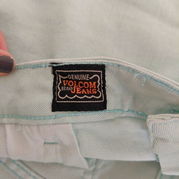 ⭐ 3 for $20🌼 Volcolm Mint Blue Bermuda Sho - Picture 3 of 7